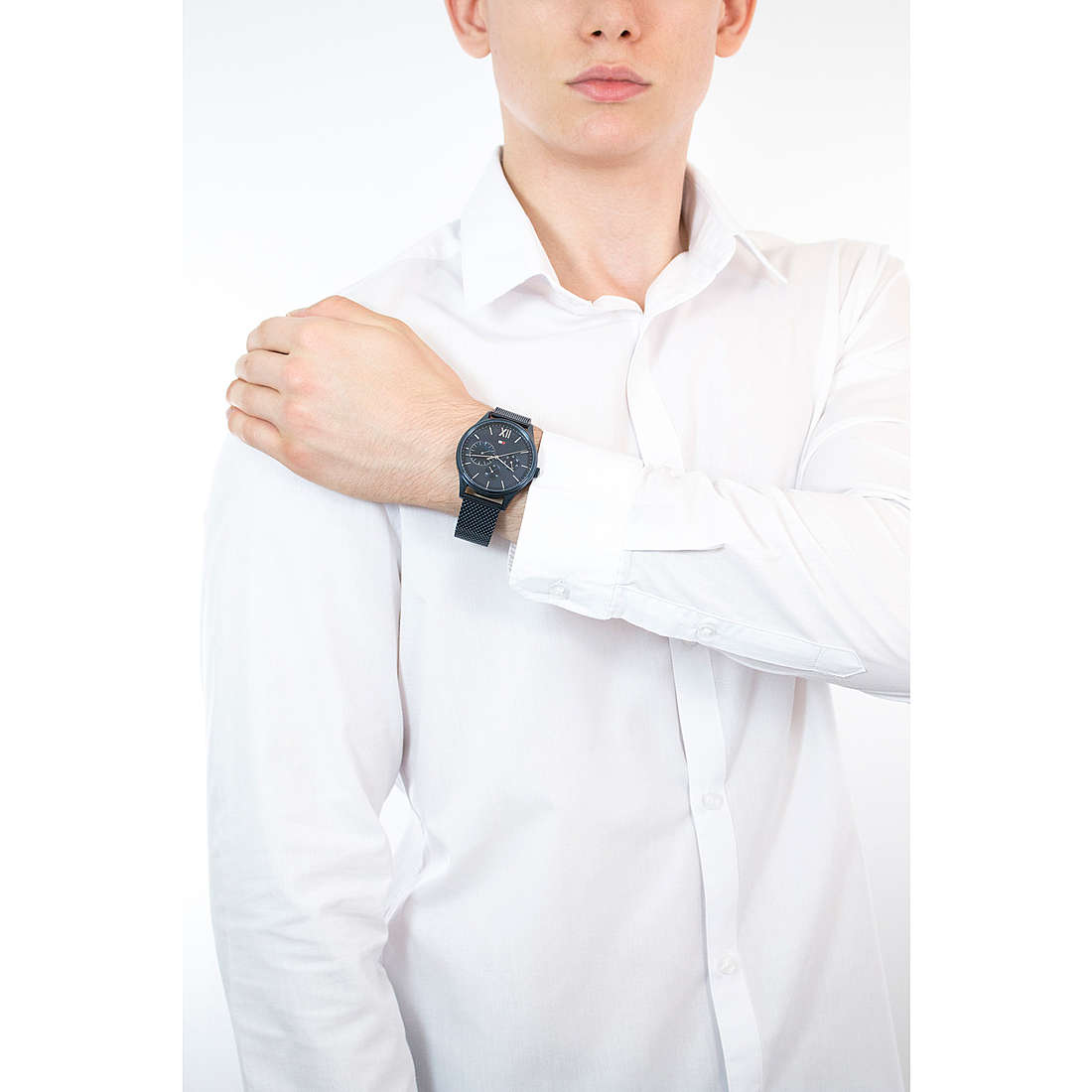 Orologio uomo Tommy Hilfinger, mod Damon, cronografo, maglia milanese, blu ( THW1791421 ) - immagine 2