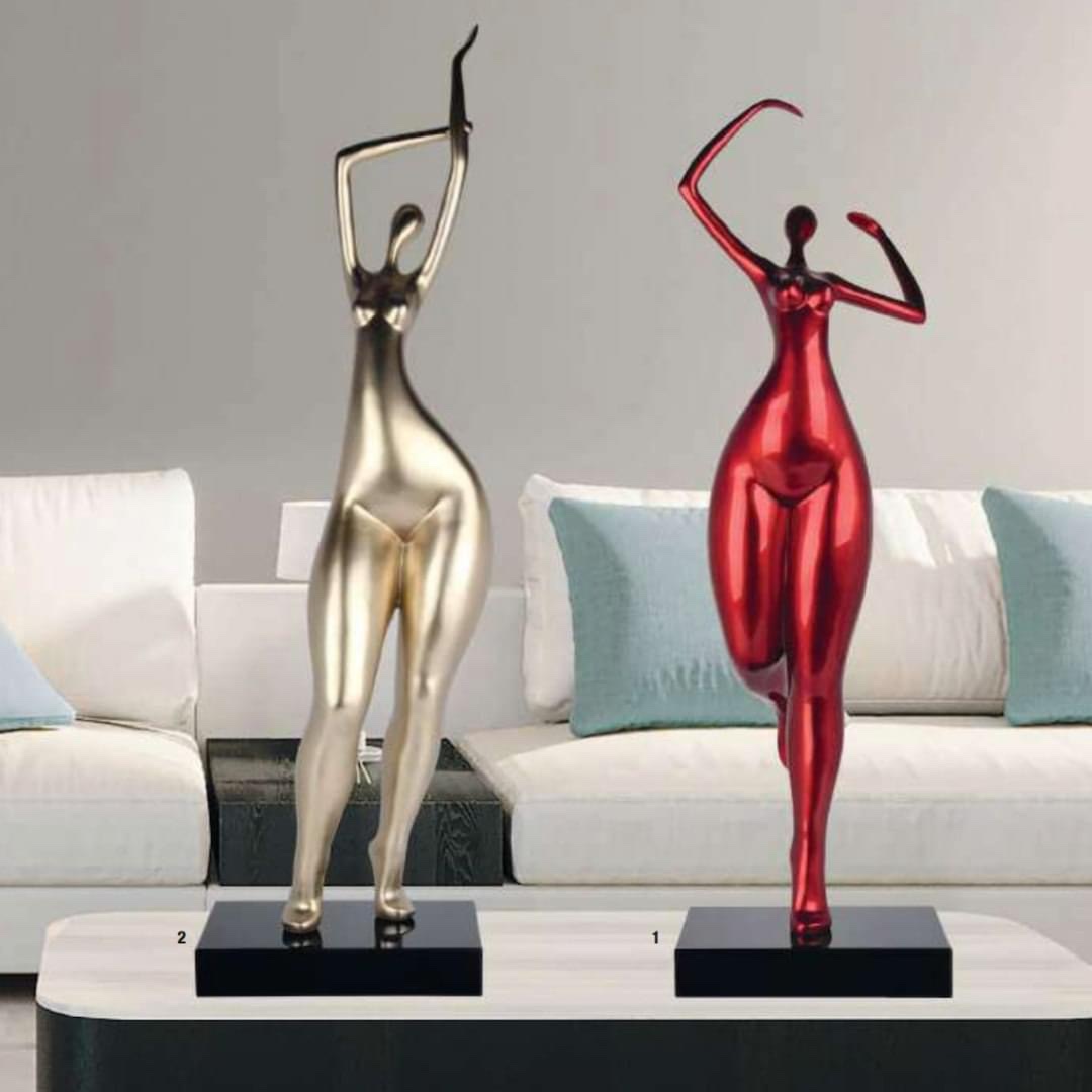 Donna giunonica , scultura donna, ambienti glamour